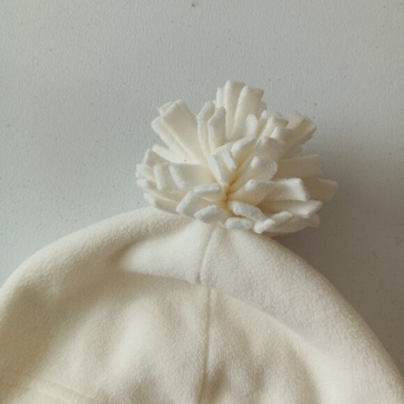 OLD NAVY Fleece Beanie Ski Skull Cap Ivory One Size Knit Outdoor Fall Winter - Picture 3 of 10